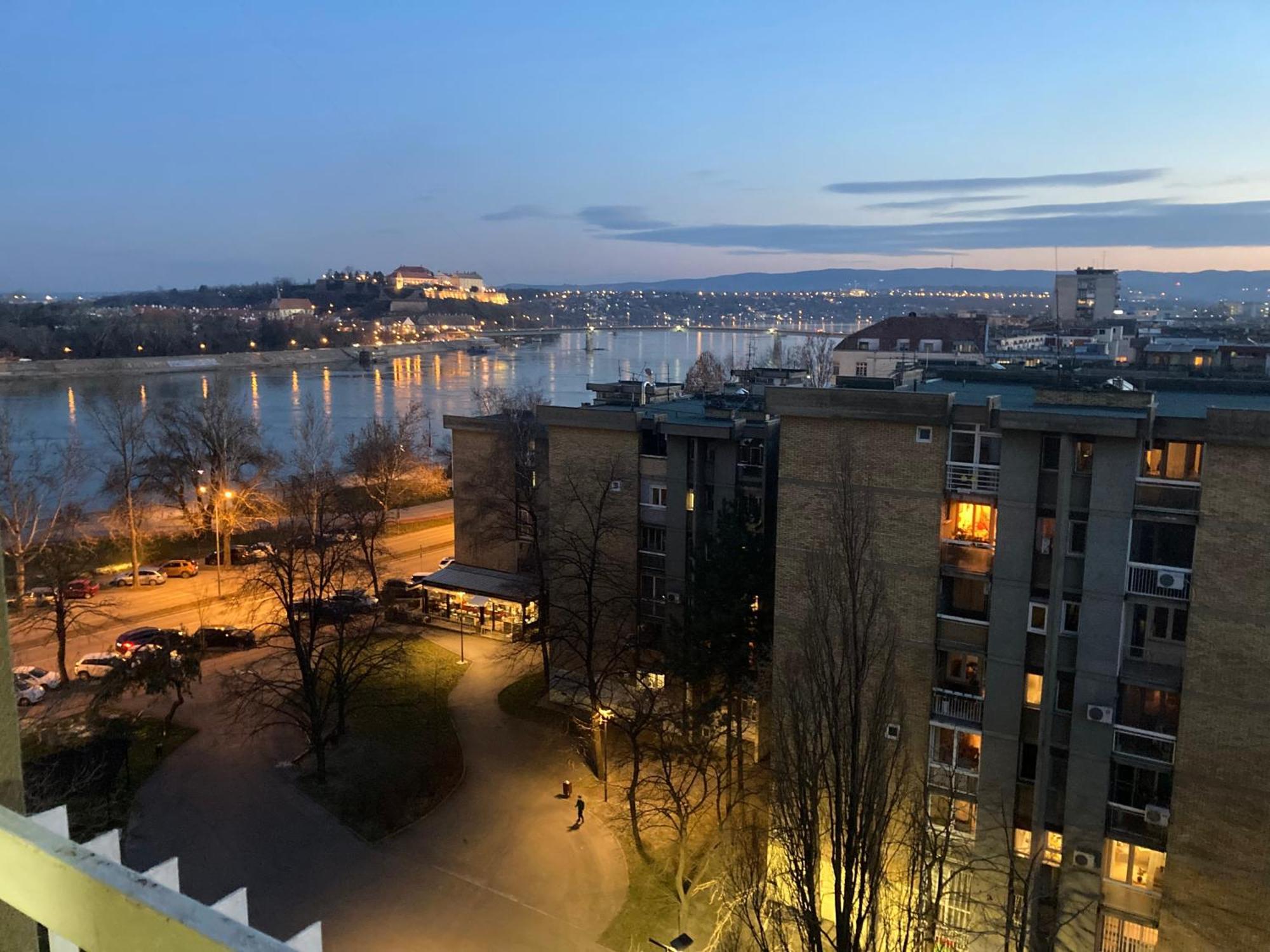 Apartman Bane 021 With A View Novi Sad Exteriér fotografie