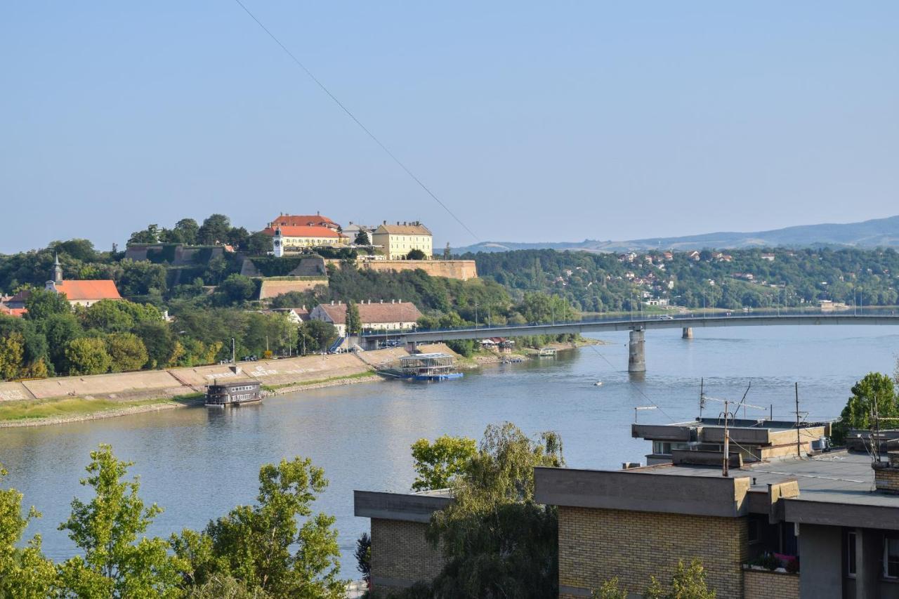 Apartman Bane 021 With A View Novi Sad Exteriér fotografie