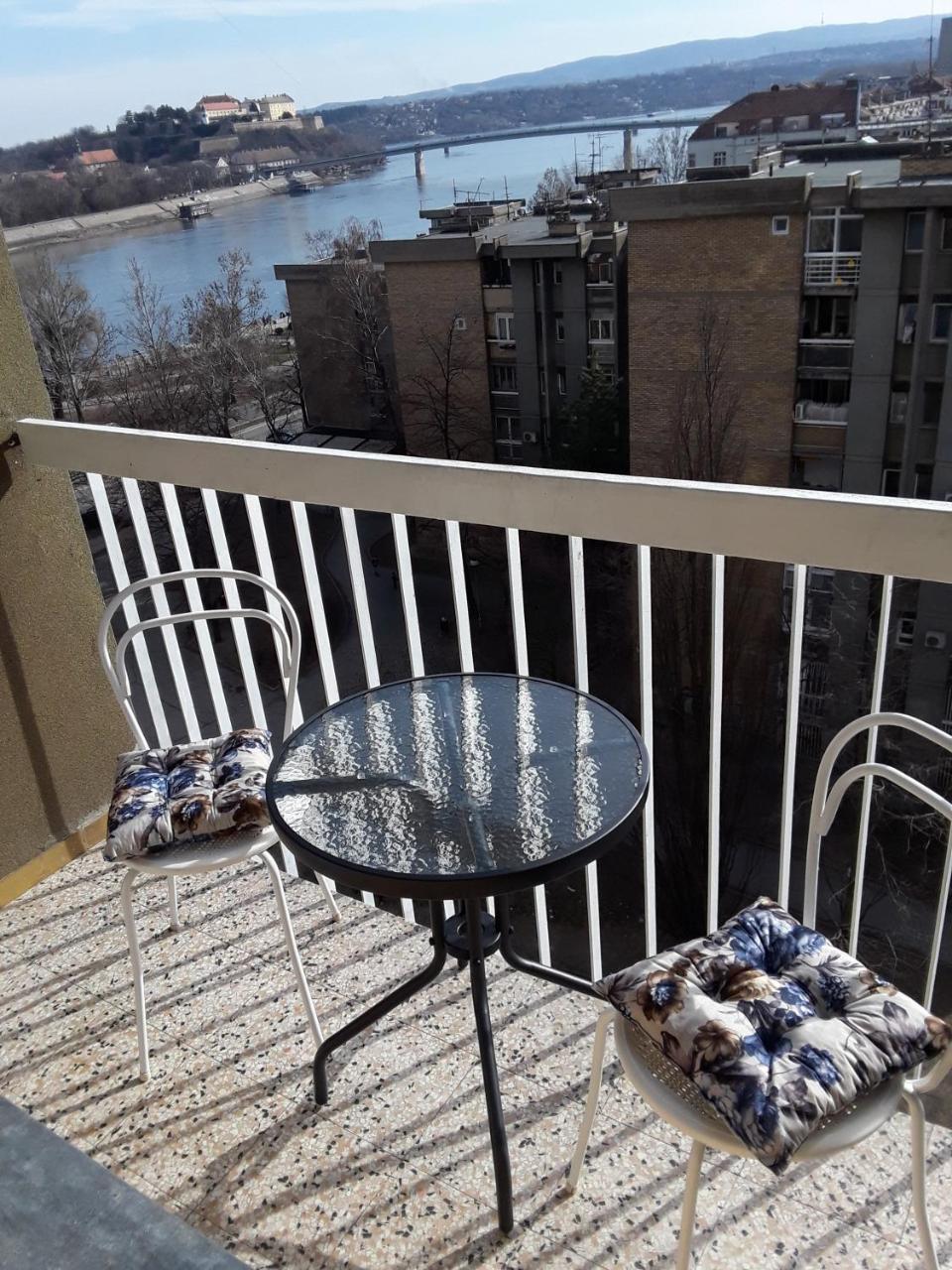 Apartman Bane 021 With A View Novi Sad Exteriér fotografie